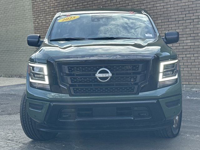 Used 2024 Nissan Titan SV w/ SV Bronze Edition Package image 48