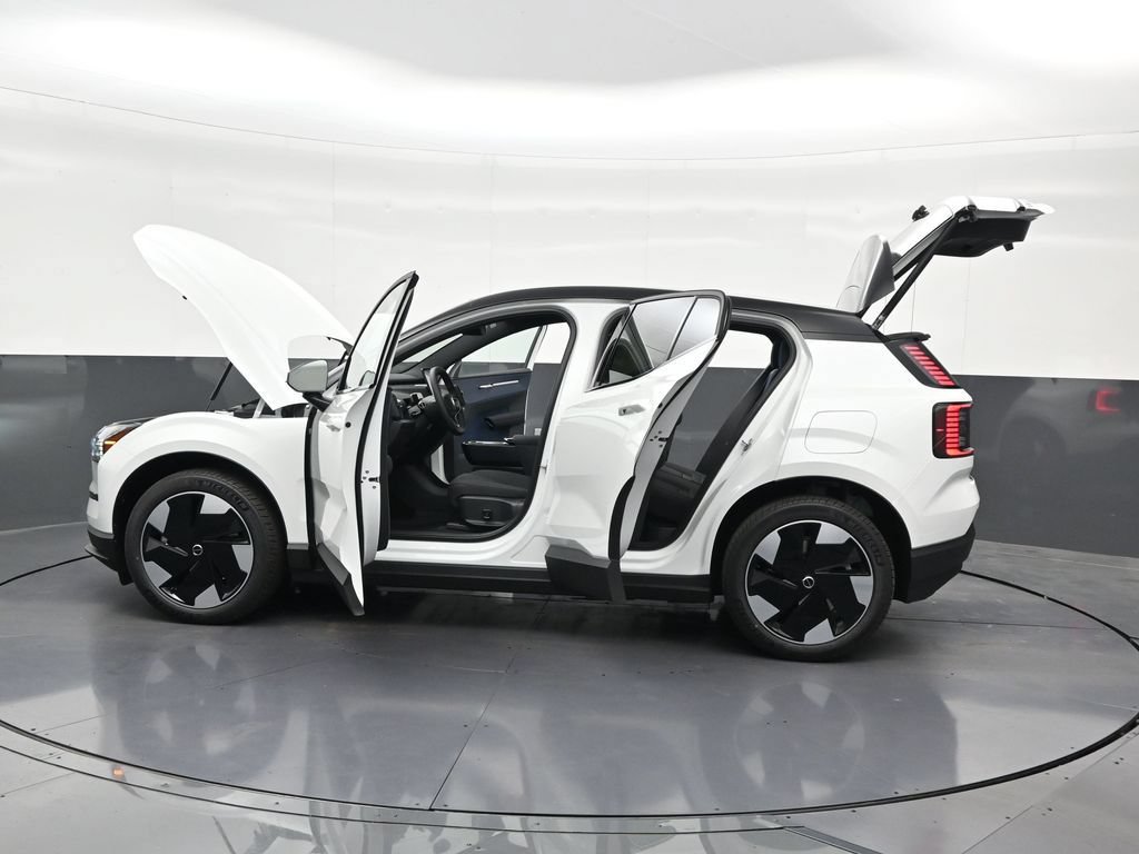New 2026 Volvo EX30 Plus w/ Protection Package Premier AWD/4WD image 31