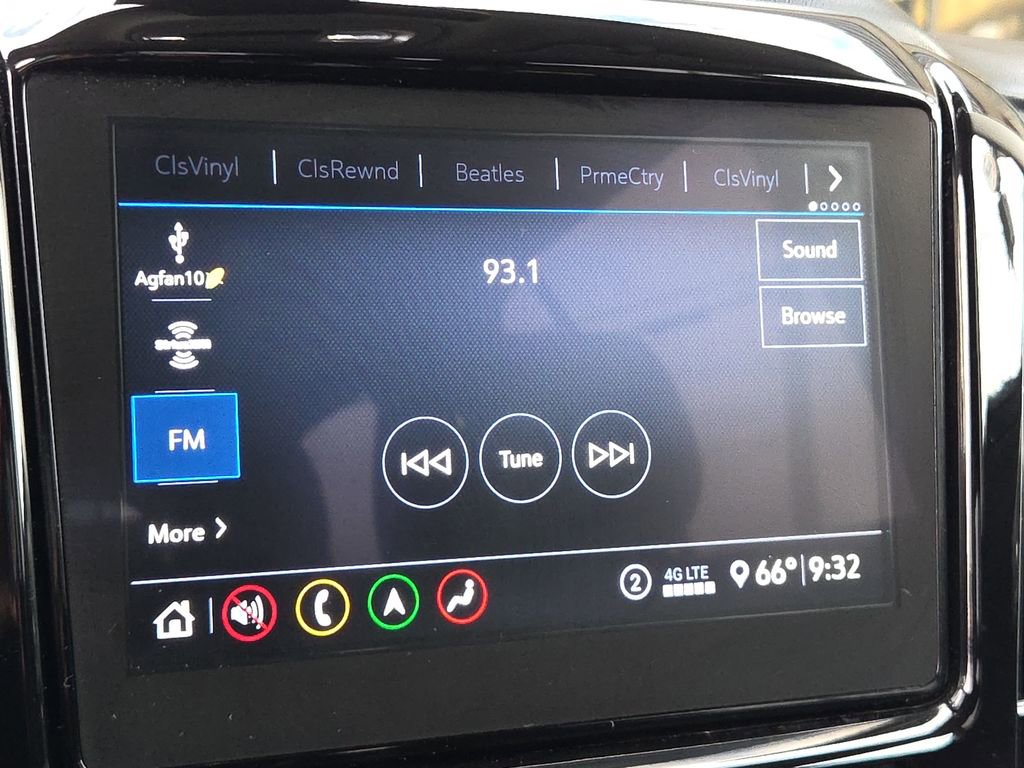 Used 2021 Chevrolet Traverse RS image 20