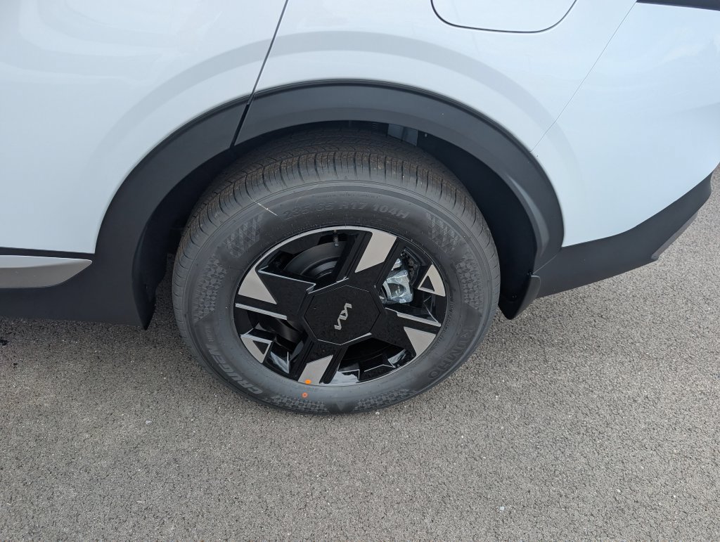 New 2026 Kia Sportage LX AWD/4WD image 22