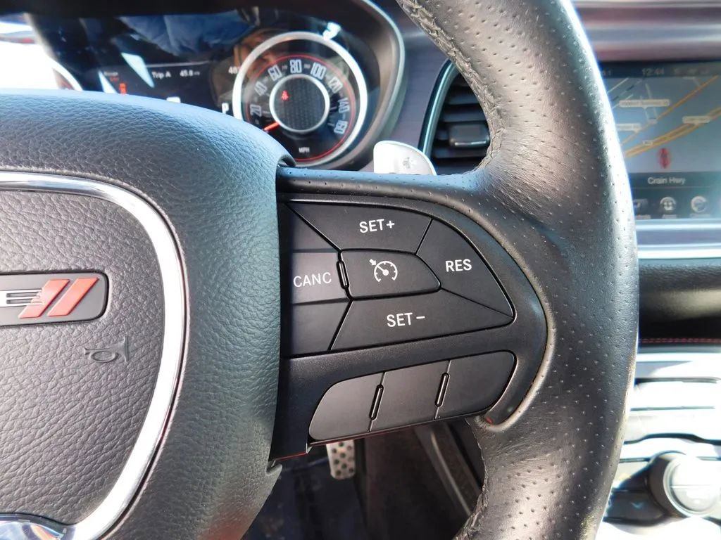 Used 2015 Dodge Challenger R/T Plus image 24