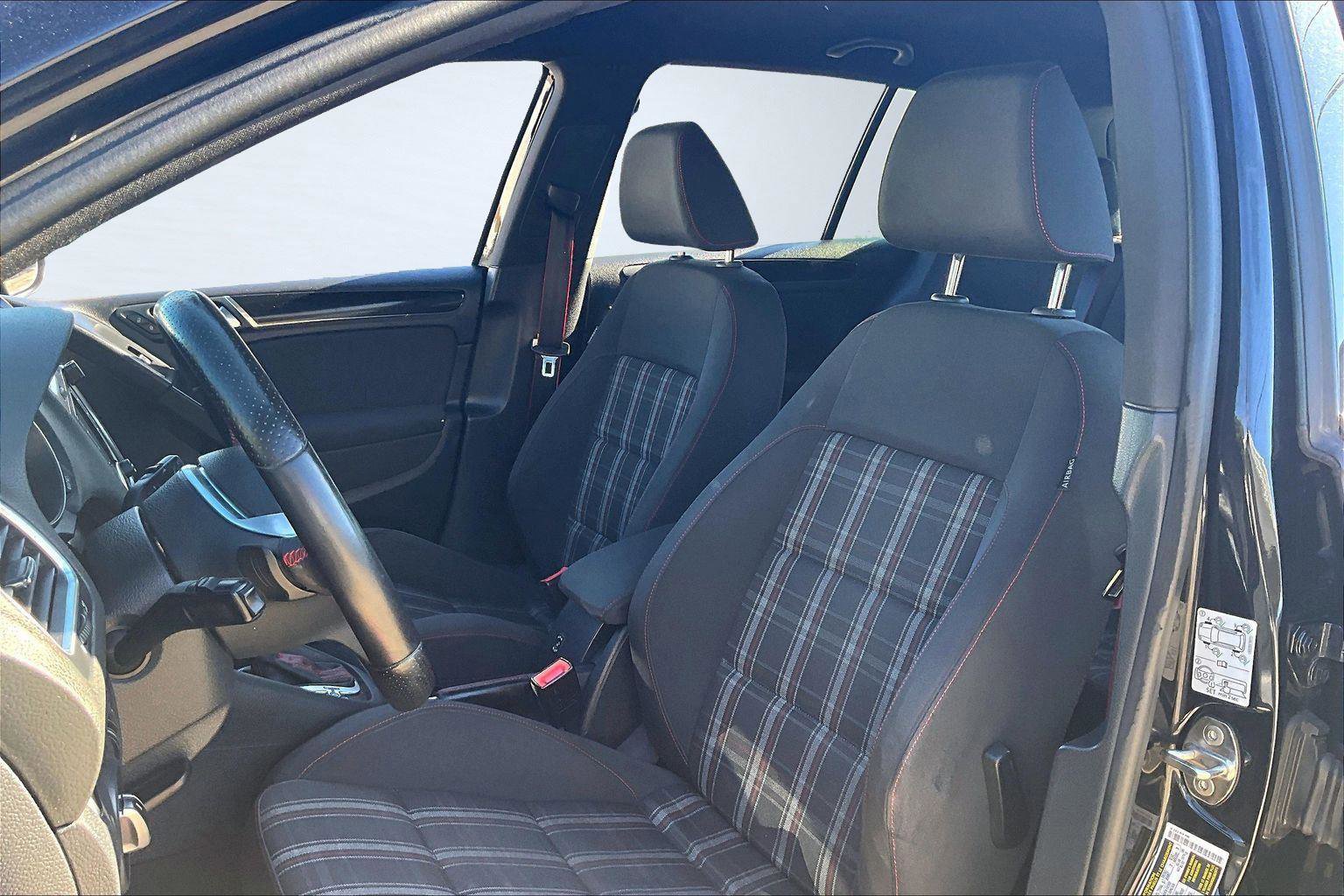 Used 2014 Volkswagen GTI Wolfsburg Edition image 24