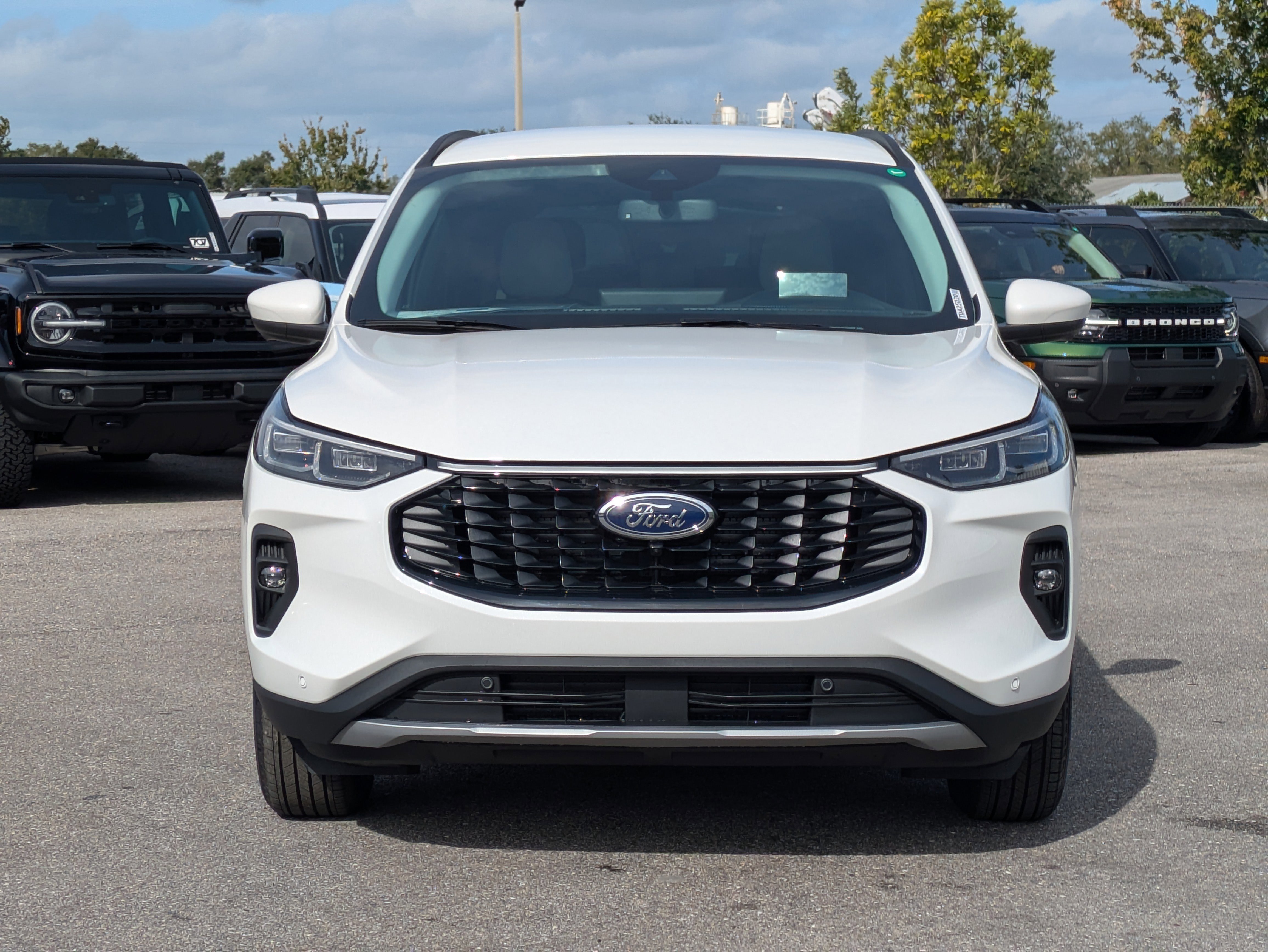 New 2026 Ford Escape SE w/ PHEV Premium Package image 9