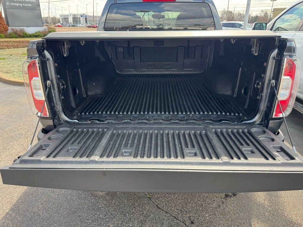 Used 2016 GMC Canyon SLE image 38