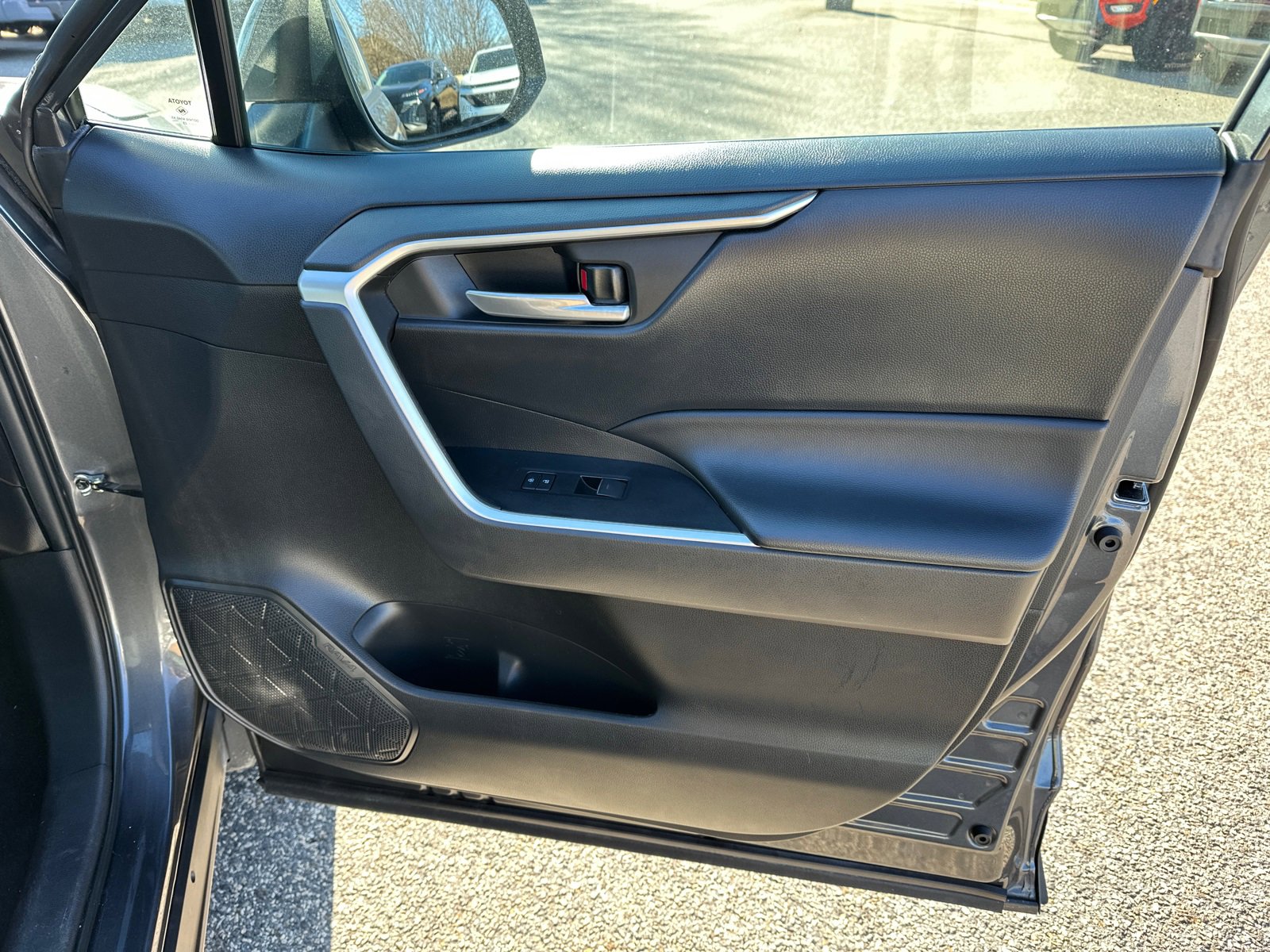 Used 2023 Toyota RAV4 XLE image 14