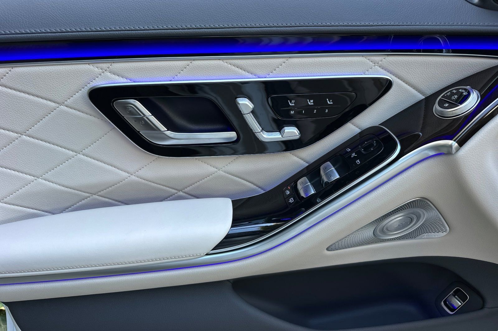 New 2026 Mercedes-Benz S 580 4MATIC Sedan image 21