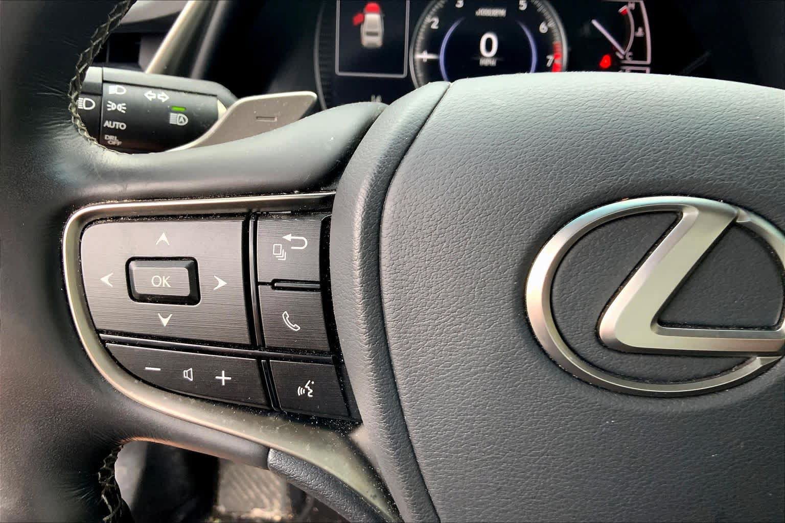 Certified 2021 Lexus ES 350 w/ Premium Package FWD image 24