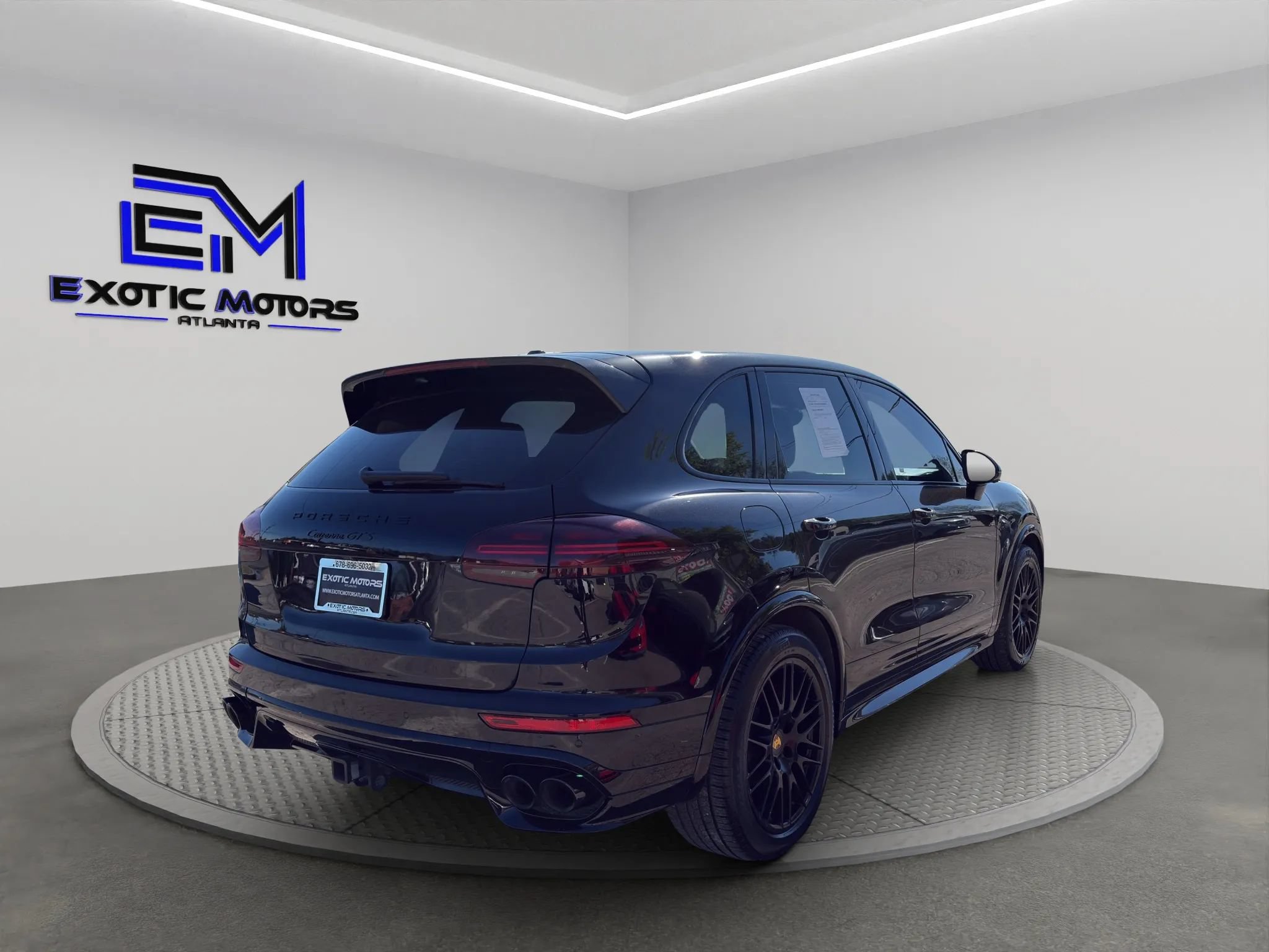 Used 2017 Porsche Cayenne GTS AWD/4WD image 5
