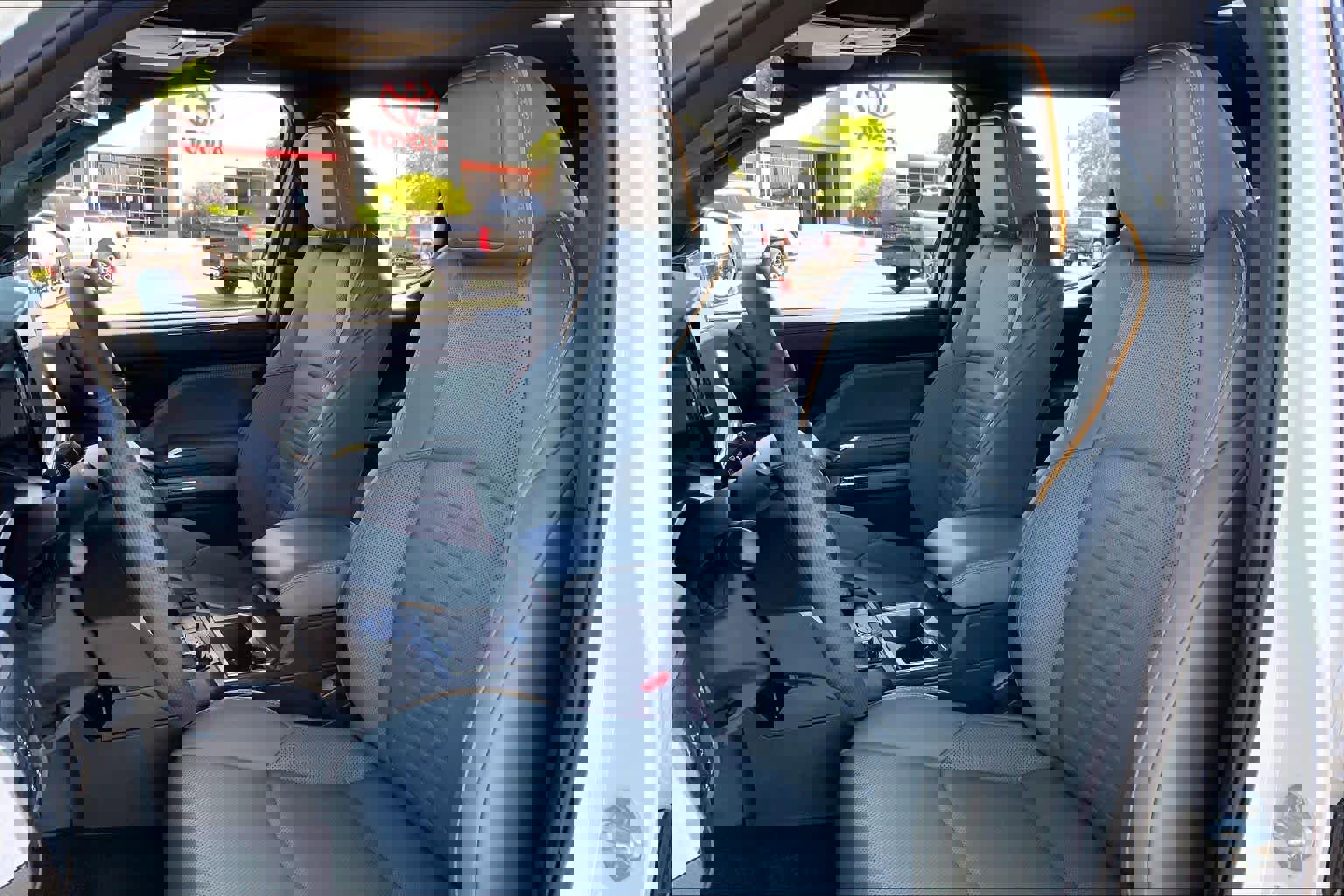 Used 2024 Toyota Tacoma 4x4 Double Cab Hybrid image 8