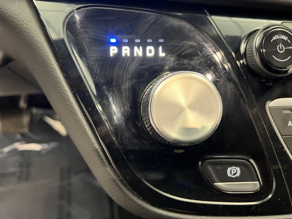 Used 2025 Chrysler Pacifica Select FWD image 58