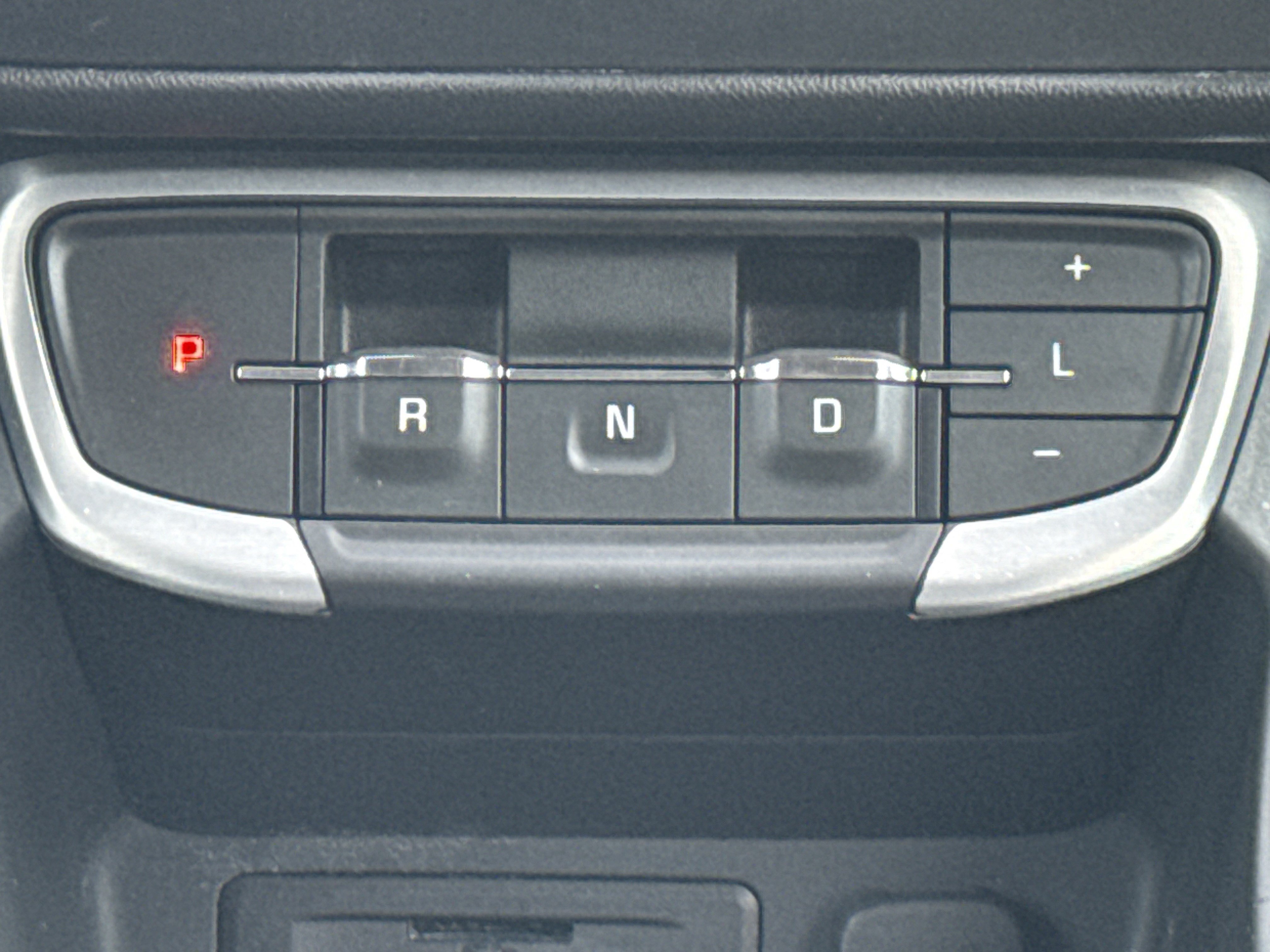 Used 2022 GMC Terrain SLT FWD image 25