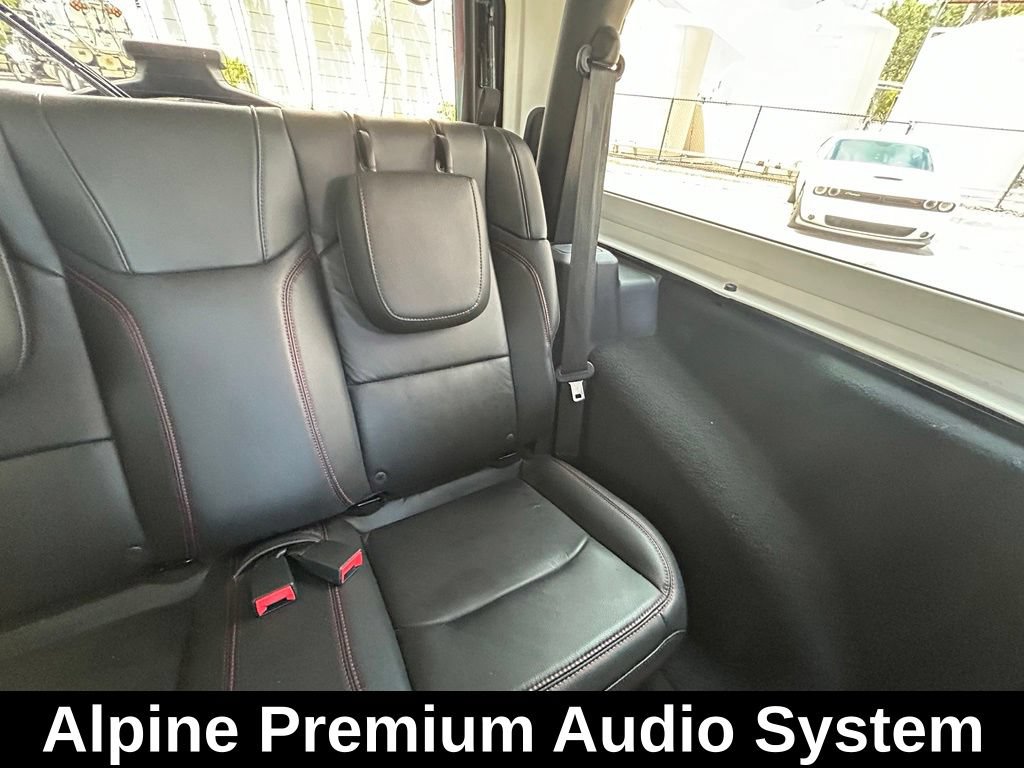 Used 2018 Jeep Wrangler Rubicon AWD/4WD image 11