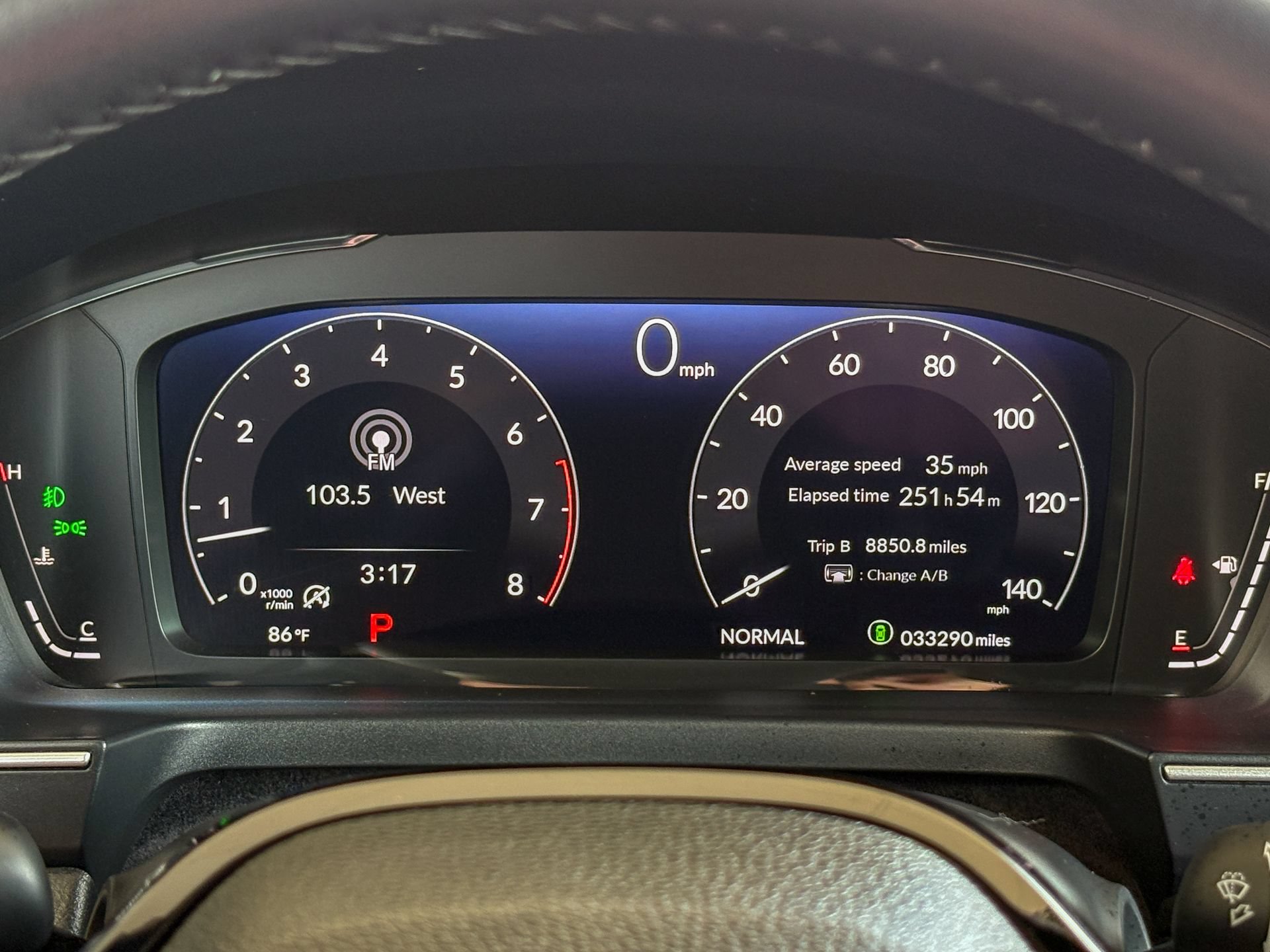 Used 2025 Honda Pilot Elite image 19