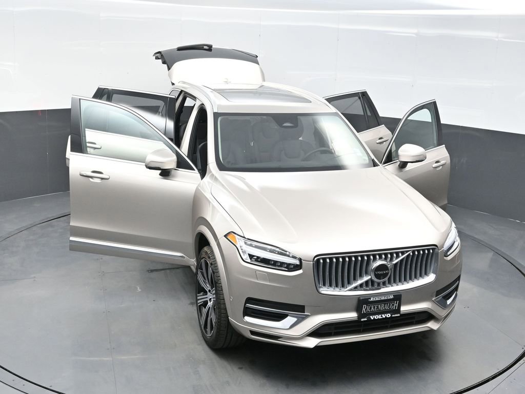 Used 2025 Volvo XC90 T8 Plus w/ Protection Package Premier image 35