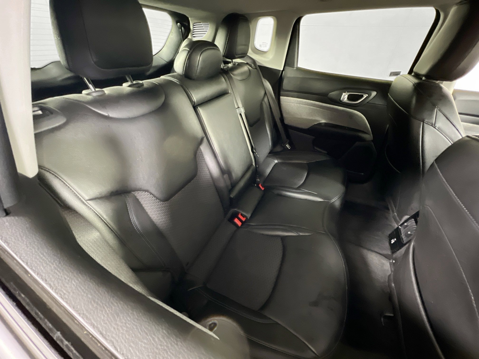 Used 2022 Jeep Compass Latitude w/ Convenience Group image 24