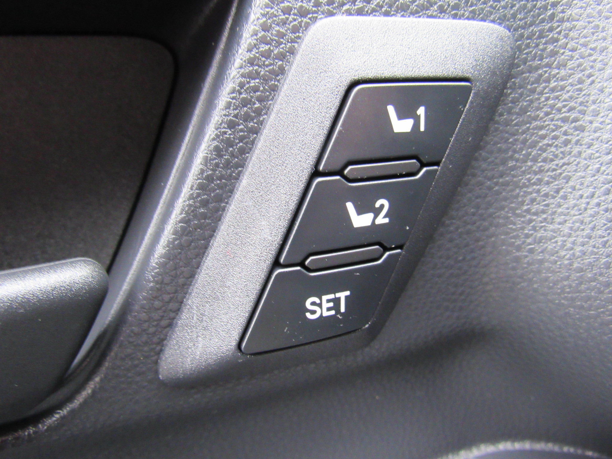 Used 2025 Toyota 4Runner TRD Pro AWD/4WD image 13