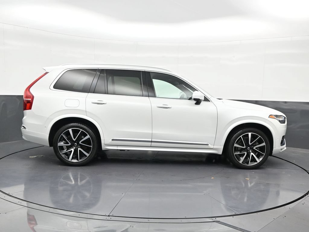 Certified 2023 Volvo XC90 B5 Plus AWD/4WD image 7