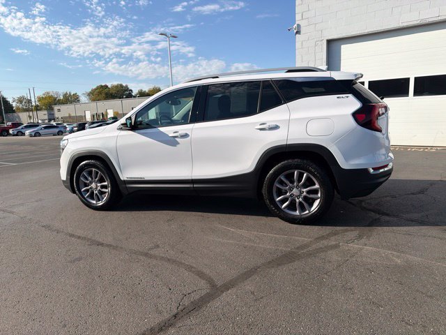 Used 2023 GMC Terrain SLT FWD image 16