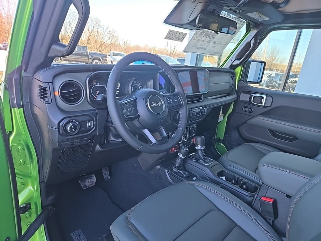 New 2026 Jeep Gladiator Mojave w/ Safety Group AWD/4WD image 40