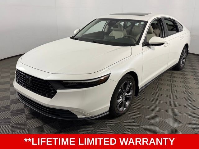 Used 2023 Honda Accord EX image 3