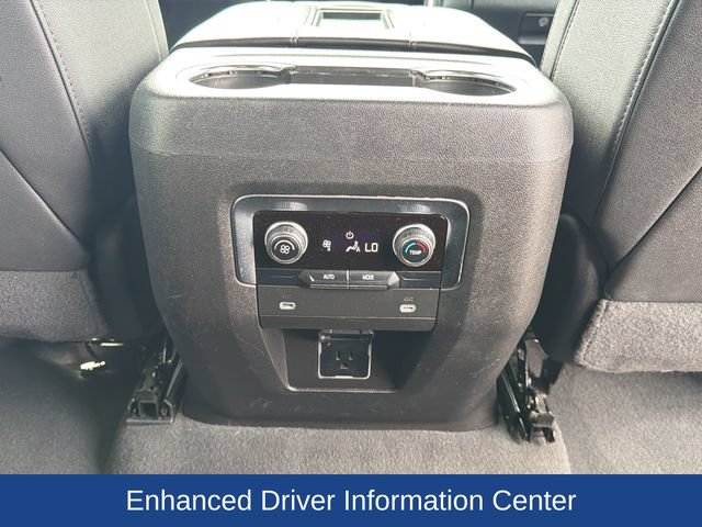Certified 2024 Chevrolet Suburban LT RWD image 26