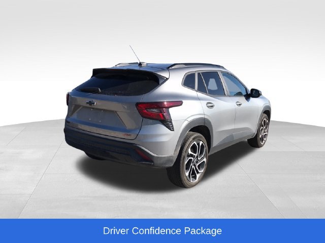 Certified 2024 Chevrolet Trax RS w/ Driver Confidence Package FWD image 2
