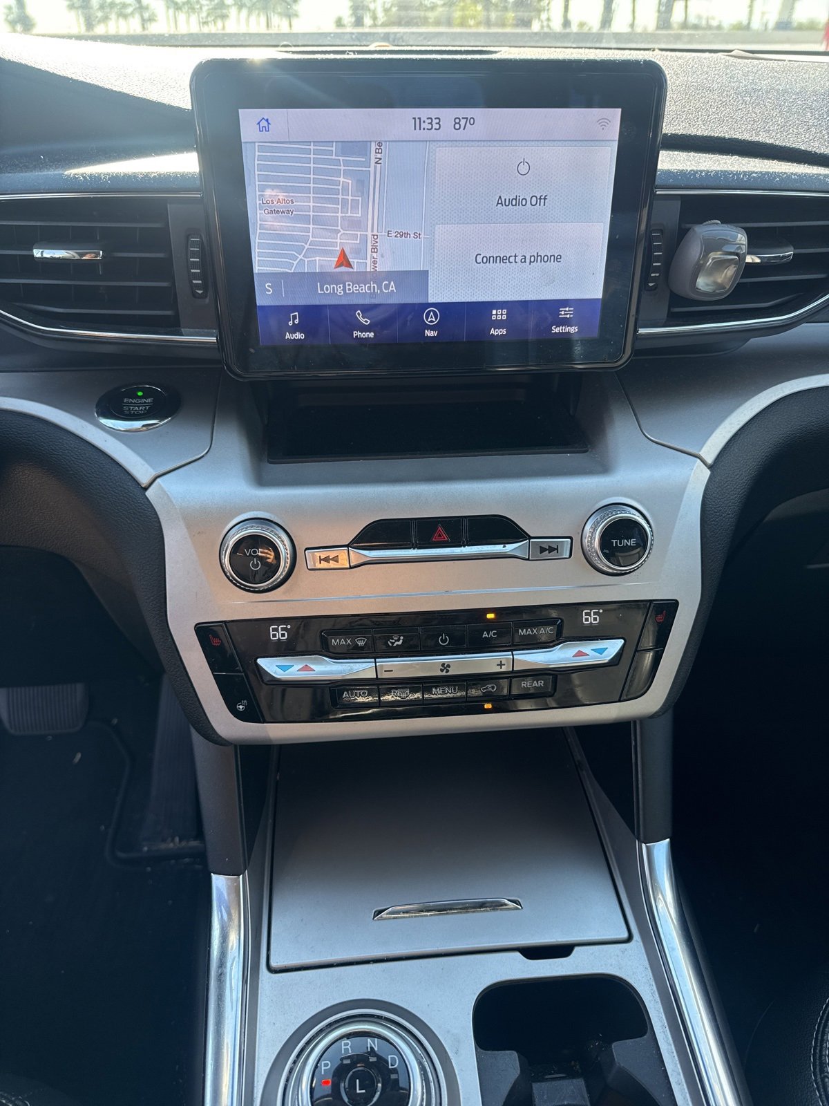 Used 2021 Ford Explorer XLT w/ Equipment Group 202A image 8