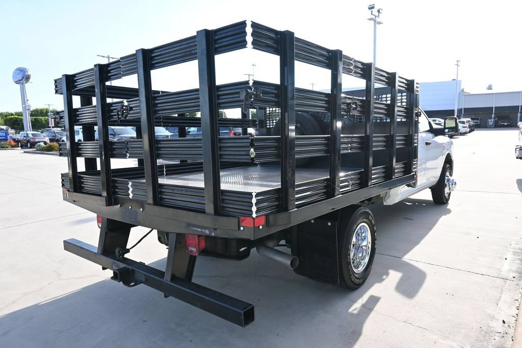 Used 2024 RAM 3500 Tradesman w/ Chrome Appearance Group AWD/4WD image 13