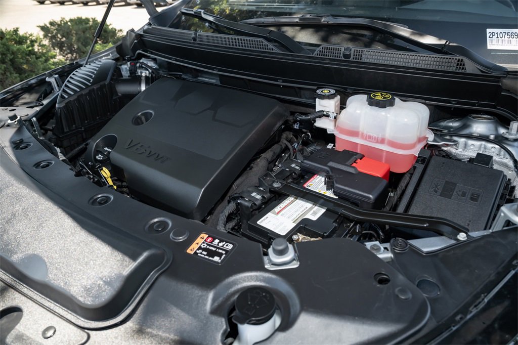 Used 2024 Buick Enclave Essence w/ Sport Touring Edition image 15