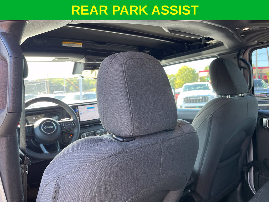 Used 2024 Jeep Wrangler Unlimited w/ Convenience Group AWD/4WD image 12