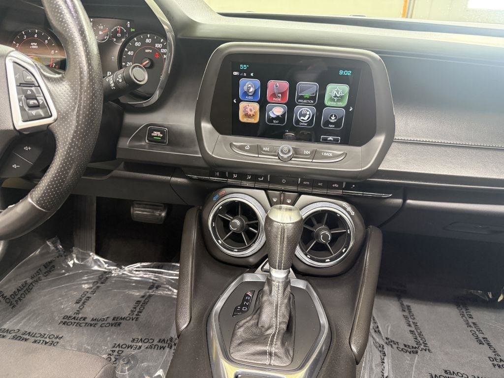Used 2017 Chevrolet Camaro SS image 16