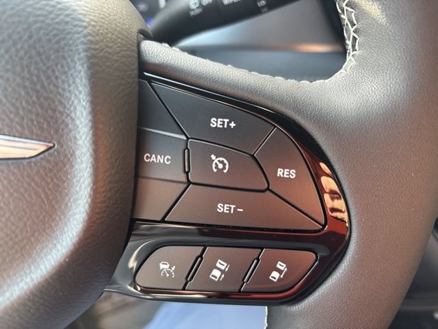 New 2026 Chrysler Pacifica Select w/ S Appearance Package FWD image 24