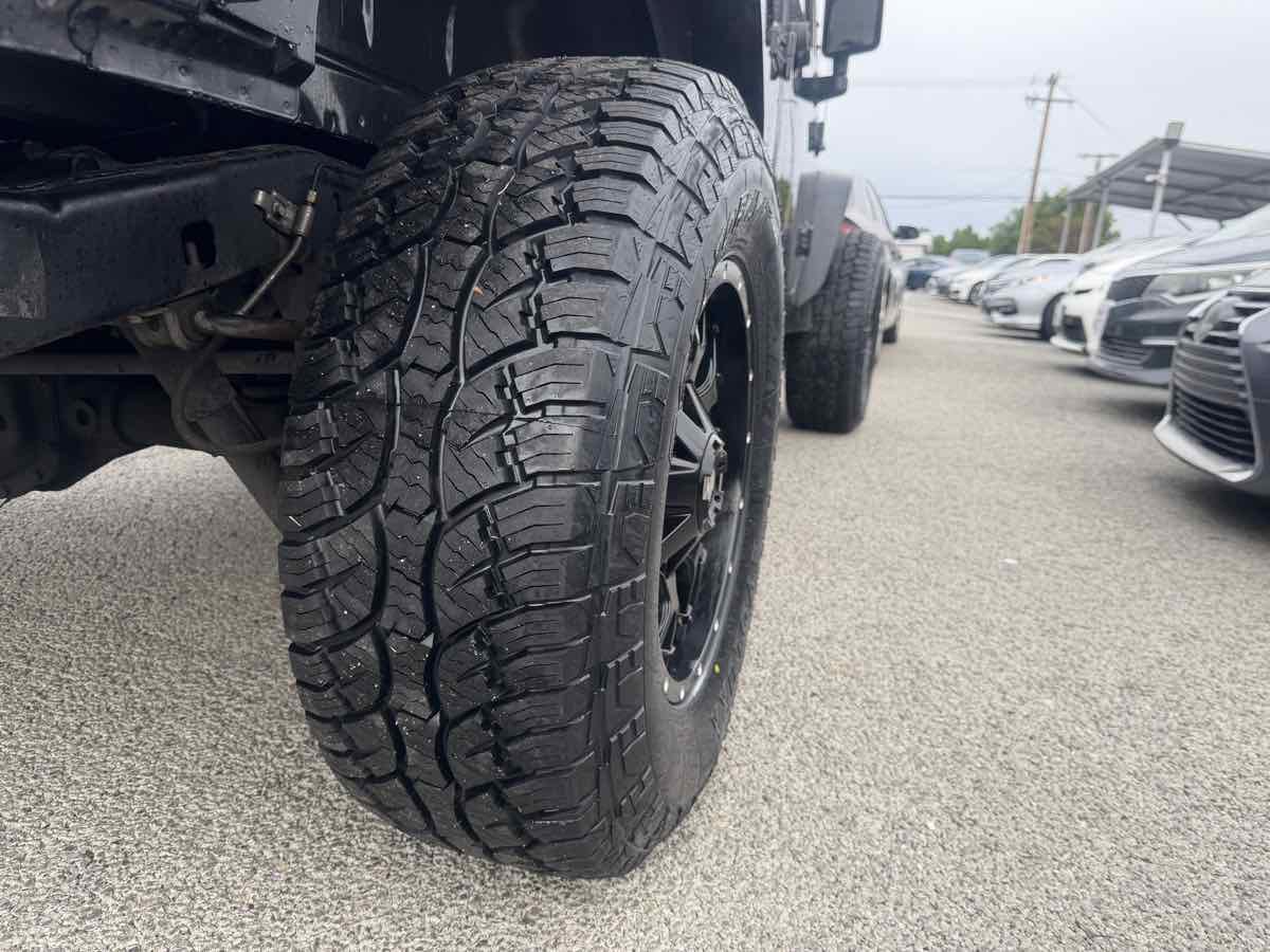 Used 2016 Jeep Wrangler Unlimited Sport w/ Connectivity Group AWD/4WD image 6