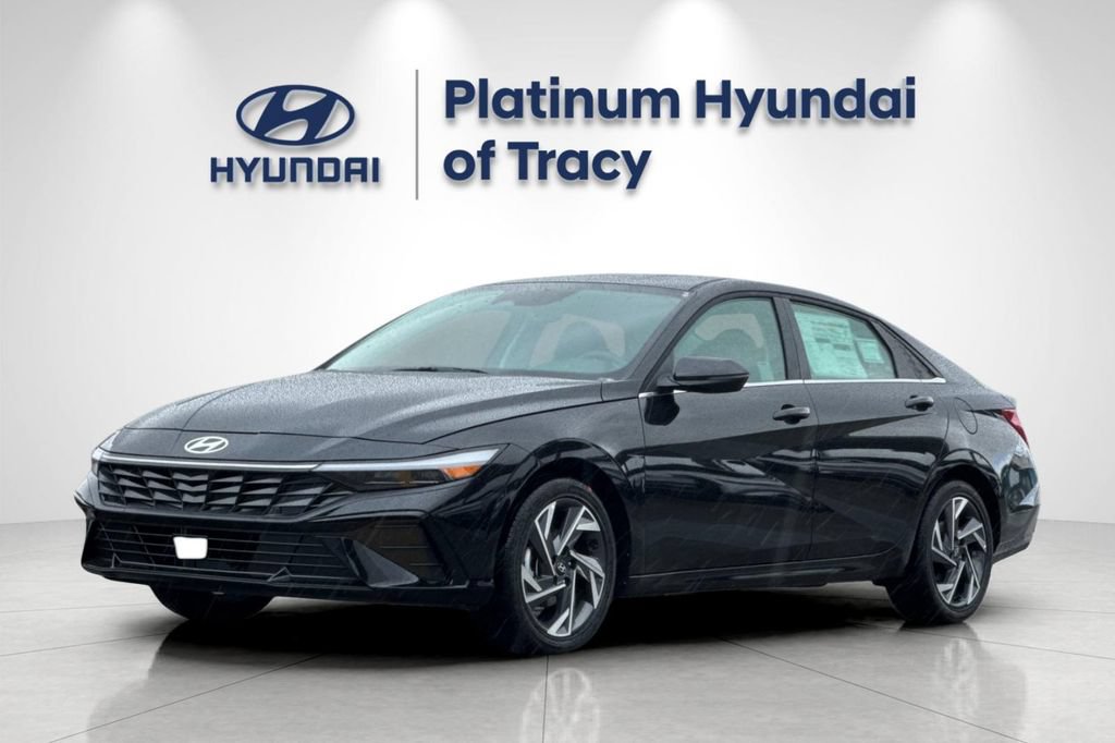 New 2026 Hyundai Elantra Limited FWD image 8