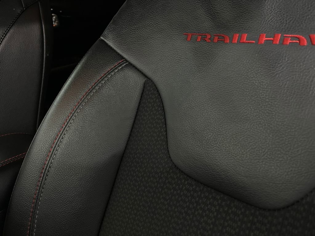 Used 2022 Jeep Compass Trailhawk image 16