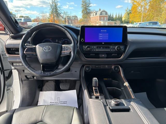 Used 2024 Toyota Grand Highlander AWD Hybrid image 18