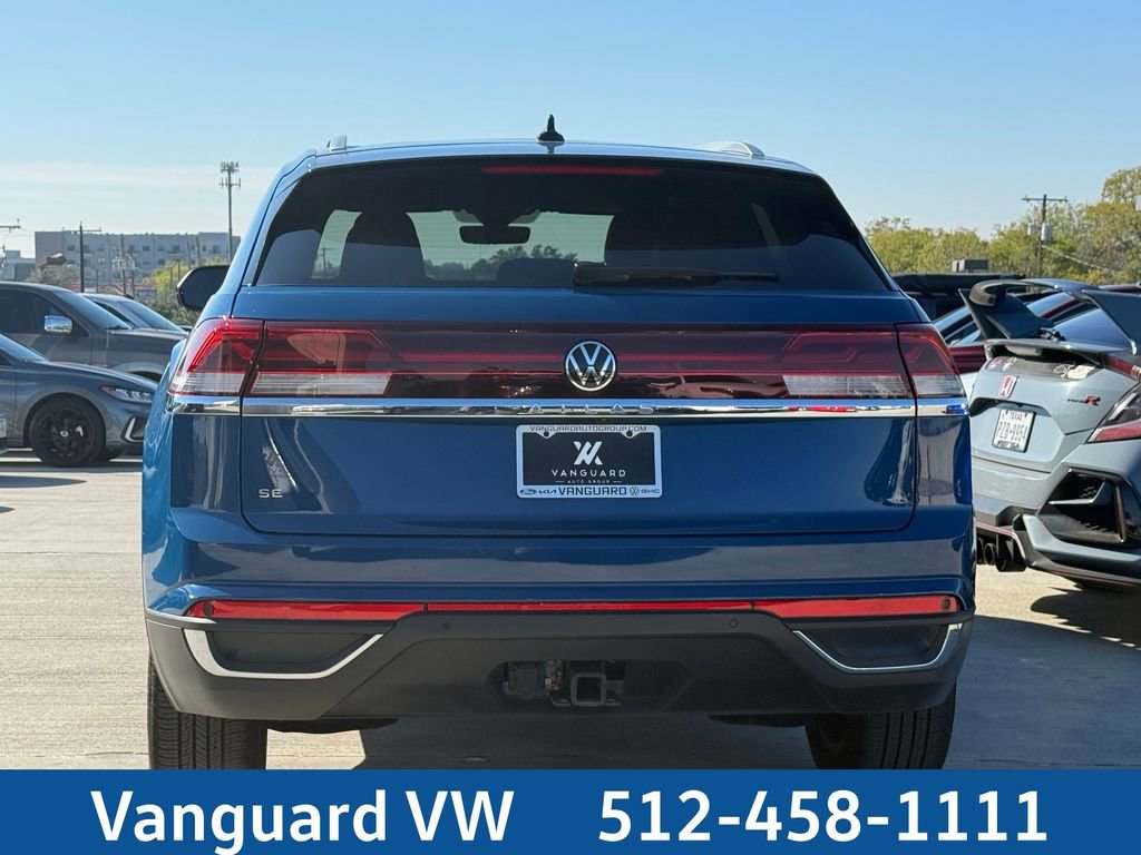 New 2025 Volkswagen Atlas Cross Sport SE FWD image 9