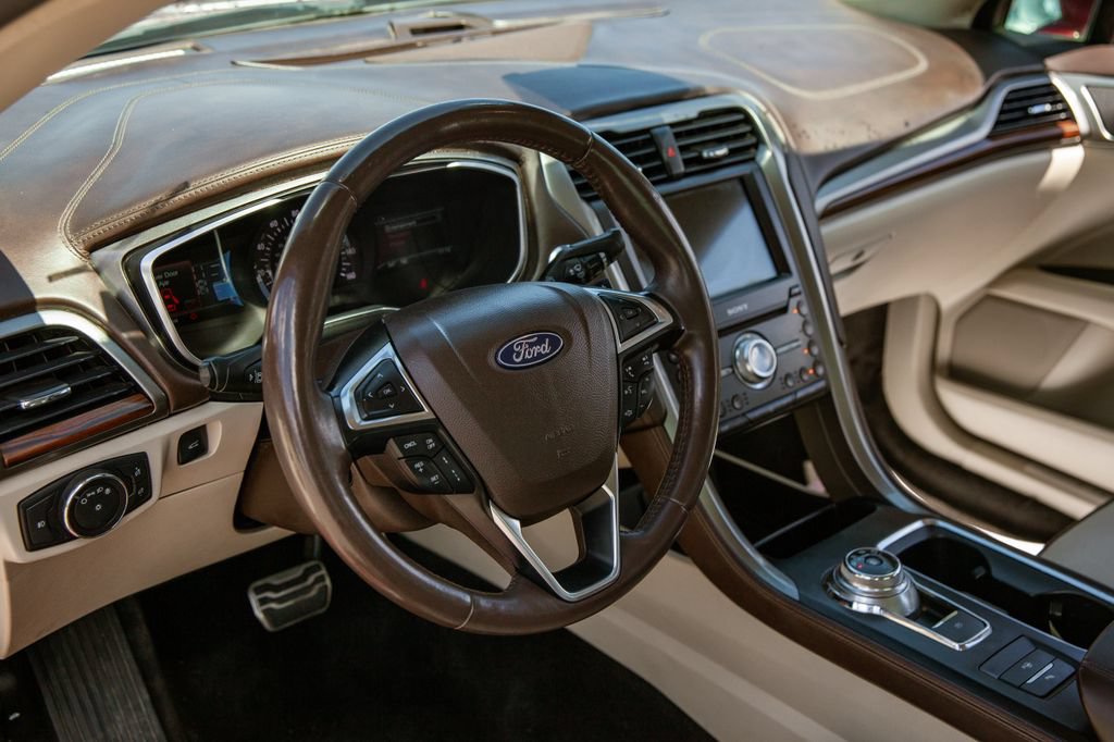 Used 2018 Ford Fusion Platinum FWD image 10