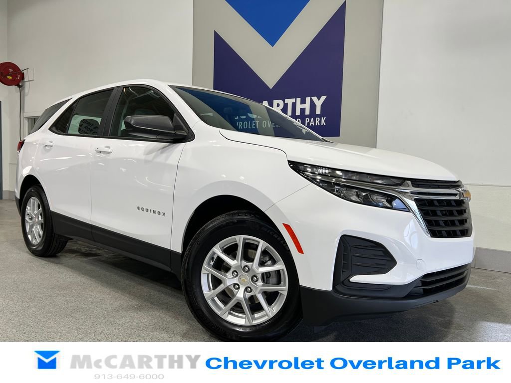 Used 2024 Chevrolet Equinox LS FWD image 1