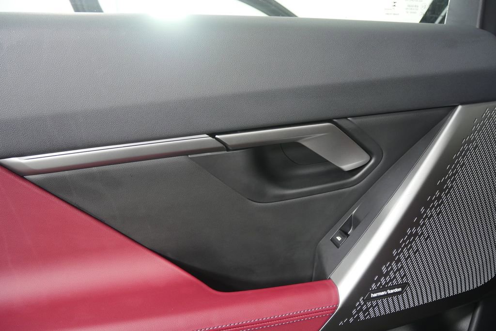 Certified 2025 BMW 530i RWD image 12