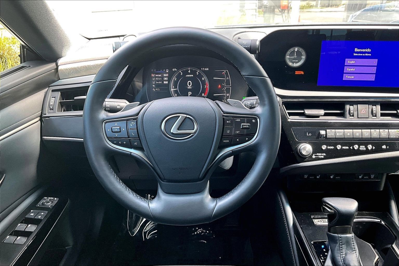 Used 2024 Lexus ES 350 350 w/ Premium Package image 5