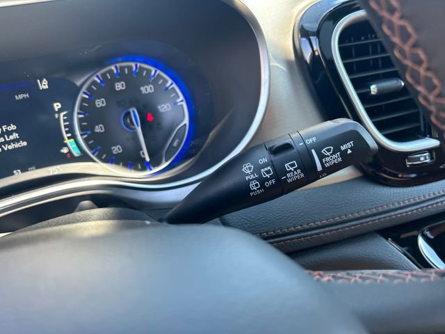 New 2026 Chrysler Pacifica Pinnacle image 16