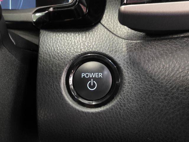 Used 2025 Toyota Camry SE w/ Multimedia Upgrade Package FWD image 21