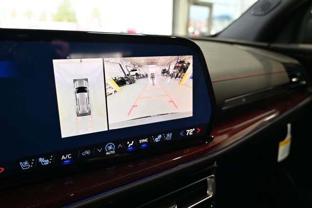 New 2026 Chevrolet Traverse RS image 18