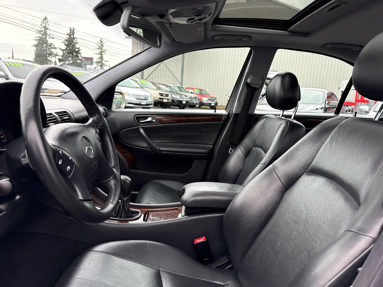 Used 2002 Mercedes-Benz C 240 Sedan image 14