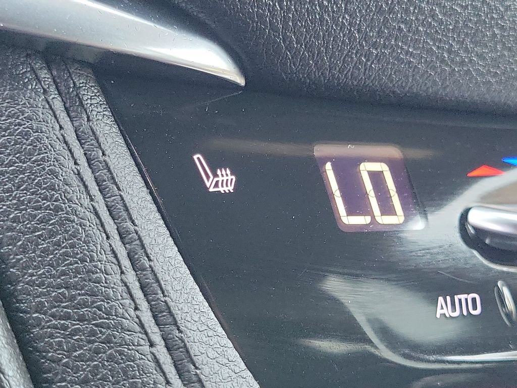 Certified 2024 Cadillac XT5 Premium Luxury FWD image 35