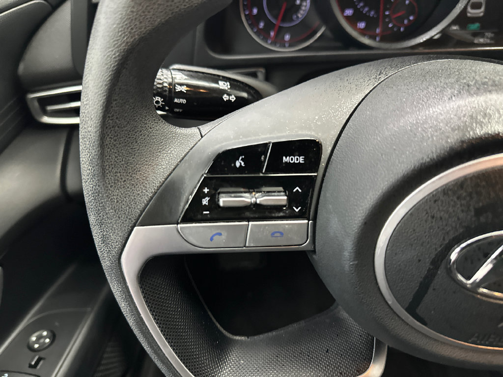 Used 2021 Hyundai Elantra SEL FWD image 21