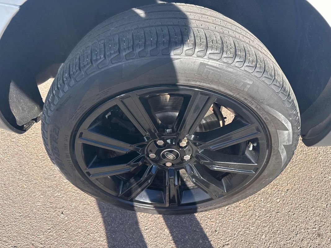 Used 2017 Land Rover Range Rover Sport HSE image 21