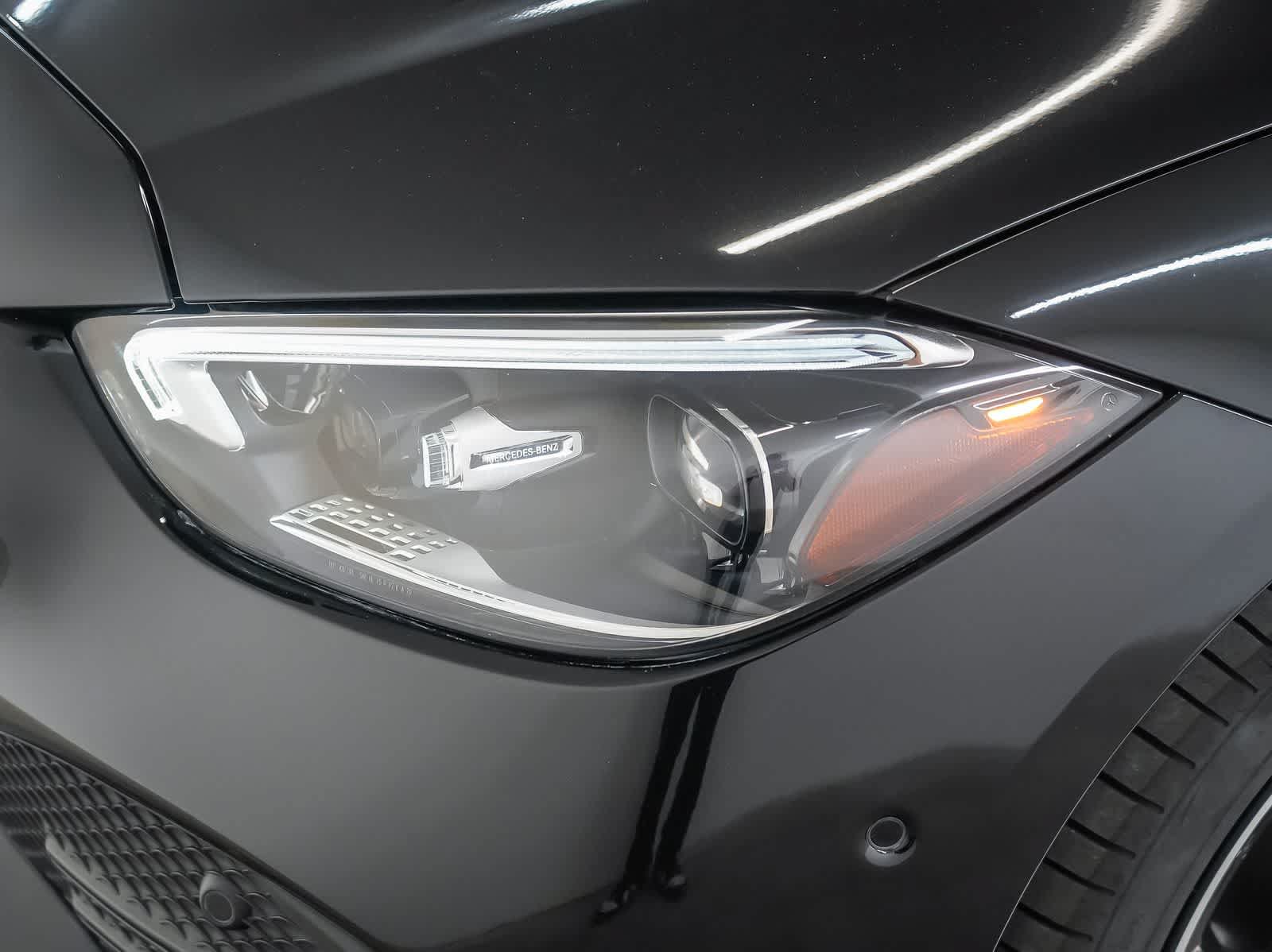 Used 2022 Mercedes-Benz C 300 Sedan image 11