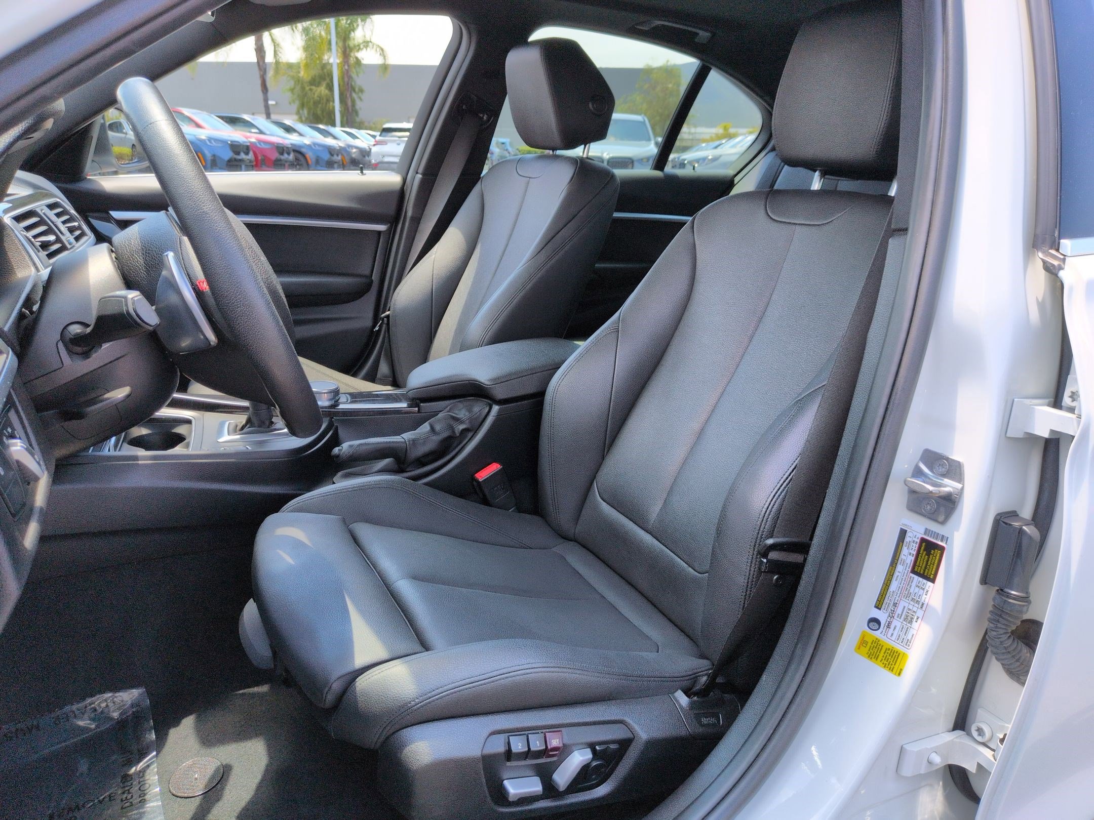 Used 2018 BMW 330i Sedan RWD image 16